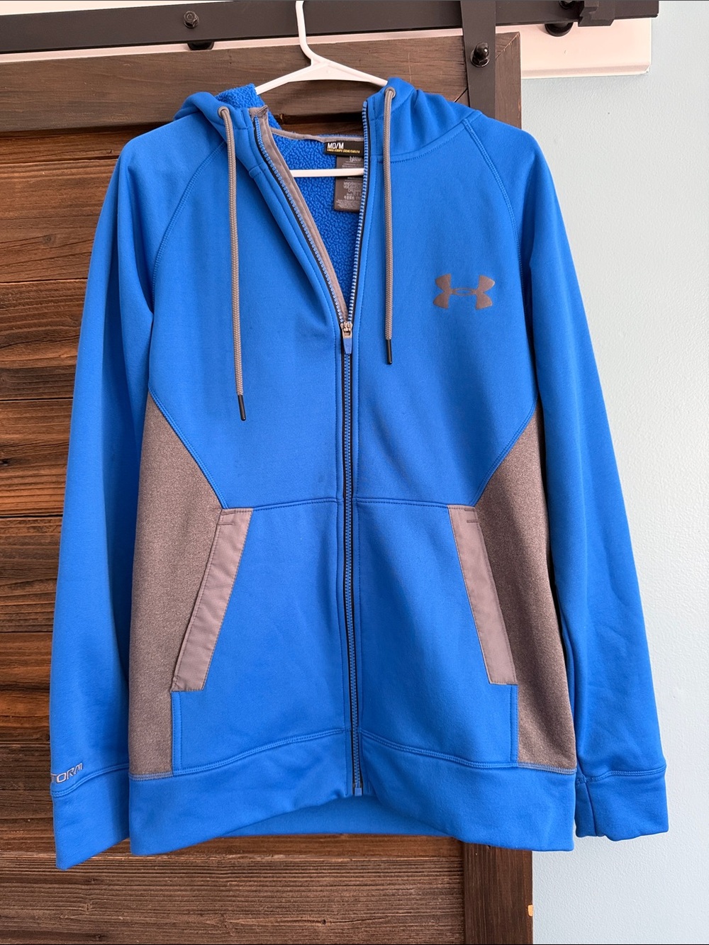Under Armour Men Blue Hooded Zip Jacket with Gray Accents